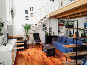 Accogliente loft in palazzo storico centrale Bologna